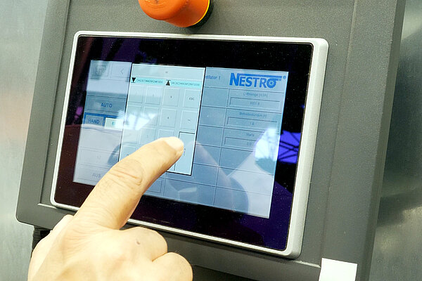 7-Zoll-Farb-Touchpanel